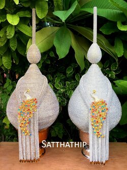 พานพุ่มเงินทอง [9 นิ้ว/ 4,700 บาท/คู่]