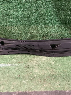 แผงจิ้งหรีด Mitsubishi Pajero Sport/Triton