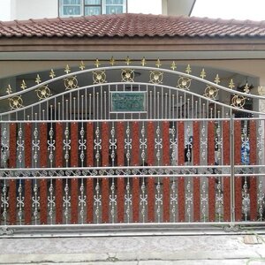 ช่องรั้วสแตนเลสราคา โทร 090-8944938 ซ่อมประตูสแตนเลส ราวกันตก ราวบันได ราวระเบียง ประตูสแตนเลส