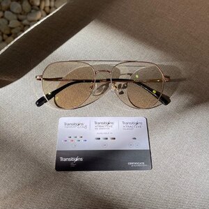 Momo eyewear x Eyezen Start Transitions Amber Brown