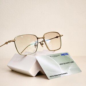 Review Hoya Nulux Classic VG ย้อมสี Camel