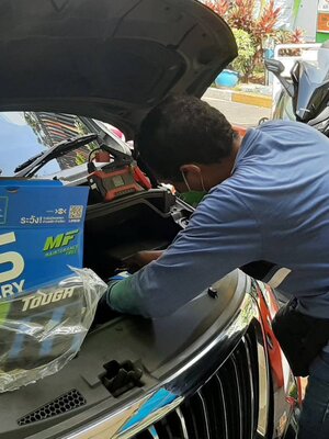 แบตเตอรี่รถยนต์นอกสถานที่