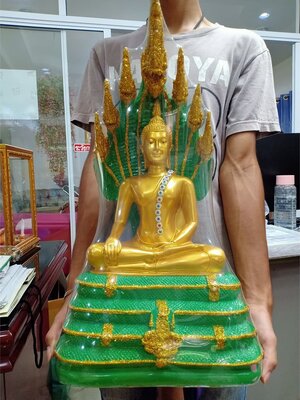 พระนาคปรก องค์ใหญ่ กว้าง11นิ้ว สูง21นิ้ว