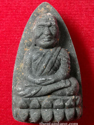 หลวงปู่ทวด (4) พระอาจารย์นอง รุ่นเจริญพรเลื่อนสมณศักดิ์ วัดทรายขาว ปัตตานี เนื้อว่าน ฝังตะกรุด 2 ดอก ปี 2559