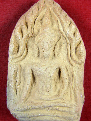 ขุนแผนรุ่นแรก(5) หลวงพ่อวีระ วัดสมอลม สุพรรณบุรี พิมพ์ใหญ่ เนื้อดิน ปี 2557