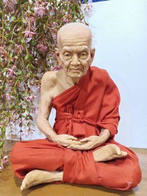 หลวงปู่ทวด หน้าตักพระ 9 นิ้ว