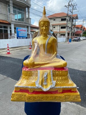 พระปางสะดุ้งมาร ฐานกว้าง13นิ้ว สูง 18 นิ้ว