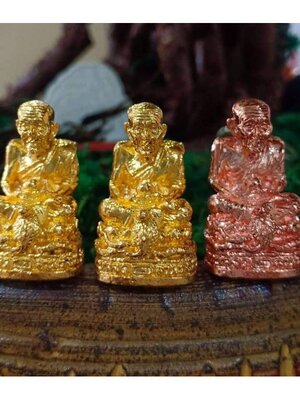 หลวงปู่ทวด เนื้อตะกั่ว ชุบสี องค์เล็ก