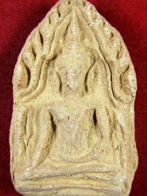 ขุนแผนรุ่นแรก(1) หลวงพ่อวีระ วัดสมอลม สุพรรณบุรี พิมพ์ใหญ่ เนื้อดิน ปี 2557