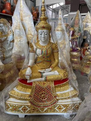 พระอริยเมตตรัย พระอริยเมตไตร หน้าตักพระ30นิ้ว ฐานกว้าง47นิ้ว สูง 2 เมตร