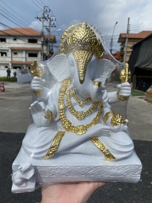 พระพิฆเนศ กว้าง9นิ้ว สูง12นิ้ว องค์ขาวปิดทอง