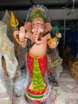 พระพิฆเนศปางยืนใหญ่ สูง 2.20 เมตร