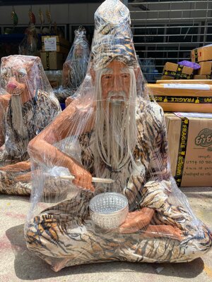 ฤาษีทำน้ำมนต์ พ่อเเก่ ขนาดเท่าองค์จริง หน้าตัก 30 นิ้ว