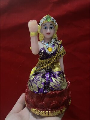 นางกวักค้าขาย องค์ห่มผ้า สูง7นิ้ว มีชุดหลายสีจ้า