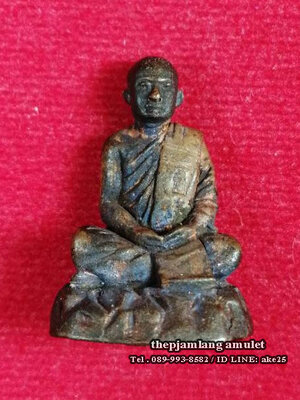 รูปหล่อโบราณ (3) พระอาจารย์อำนาจ สำนักสงฆ์ เขาสามล้าน ชุมพร เนื้อทองแดง ผิวไฟ ก้นอุดผงพุทธคุณ ปี 2554