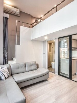 Knightsbridge Prime Sathorn