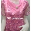 เสื้อลูกไม้บุหงา สีชมพู ปกผ้าแก้วพร้อมเข็มกลัด รอบอก 40 นิ้ว