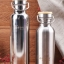 ขวดน้ำสเตนเลสฝาไม้600ml,กระบอกน้ำสแตนเลสฝาไม้,งานเลเซอร์โลโก้