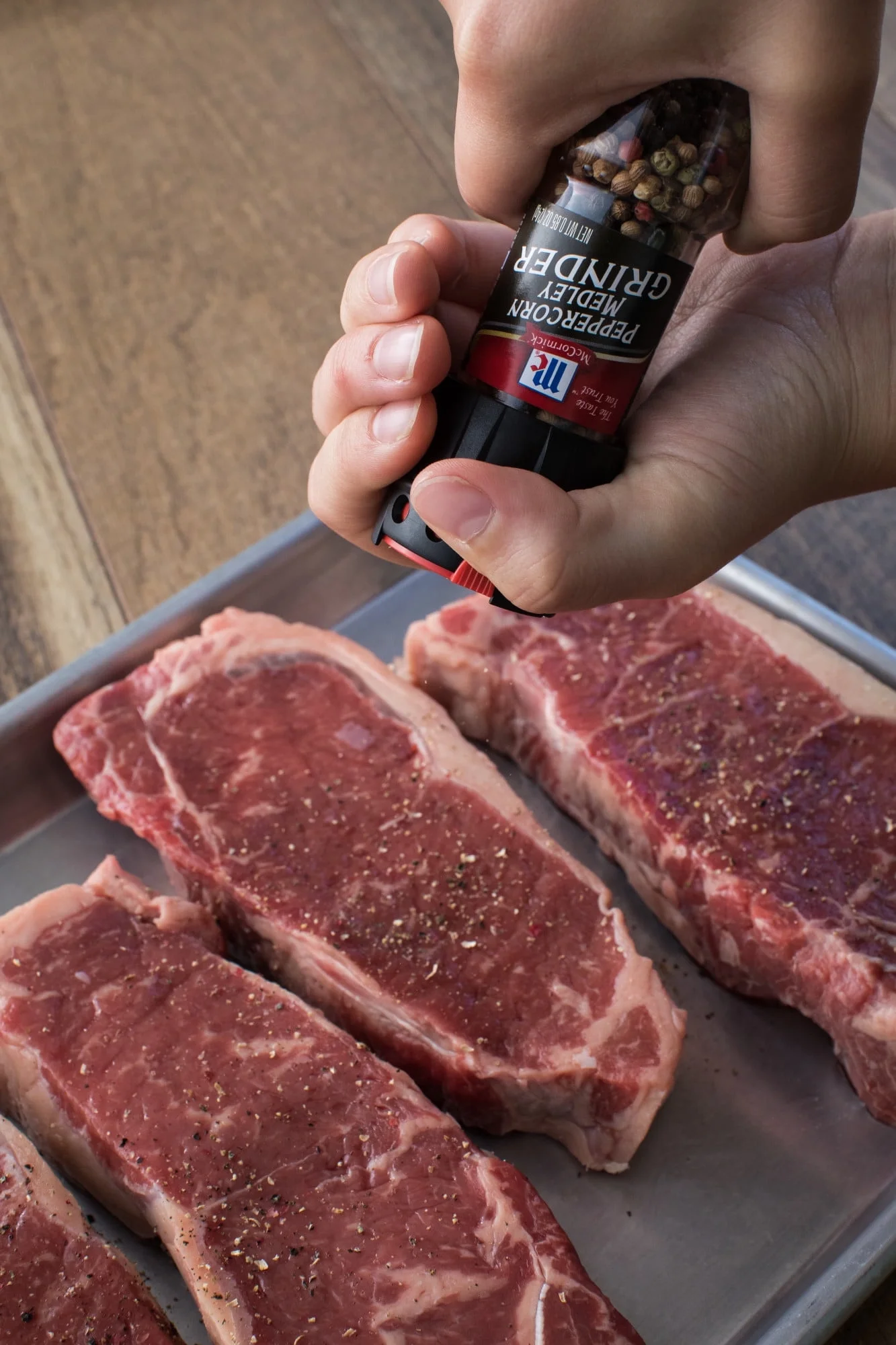 McCormick Peppercorn Medley Grinderพริกไทยหลากสีฝาบด ตราแม็คคอร์มิค ขนาด 24 กรัม (05-7066)